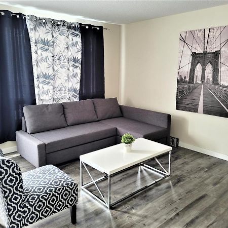 Cozy 4 Bedroom Townhouse - Peaceful Feel Of Home Winnipeg Extérieur photo