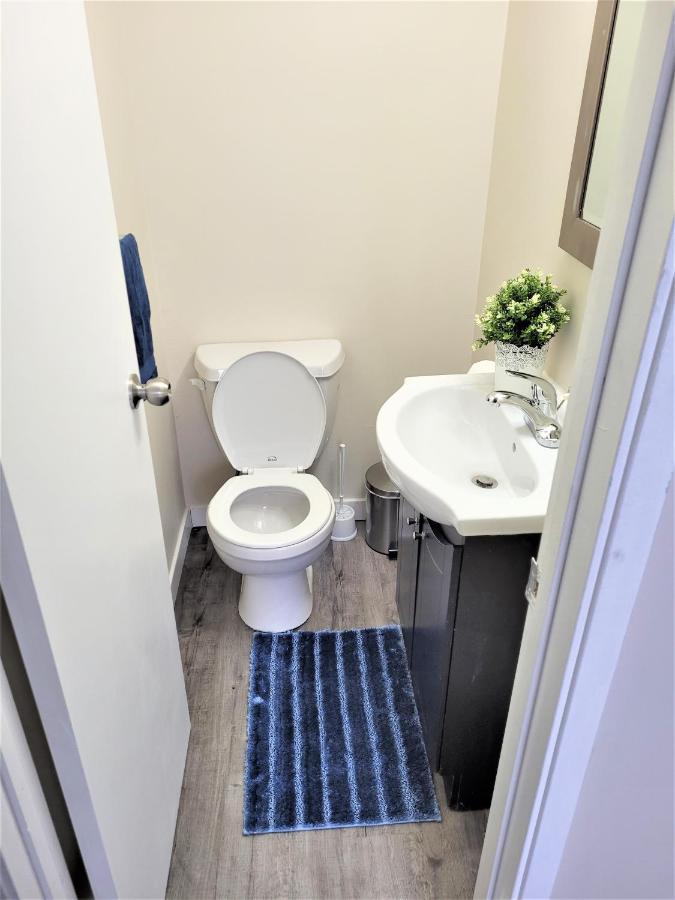 Cozy 4 Bedroom Townhouse - Peaceful Feel Of Home Winnipeg Extérieur photo