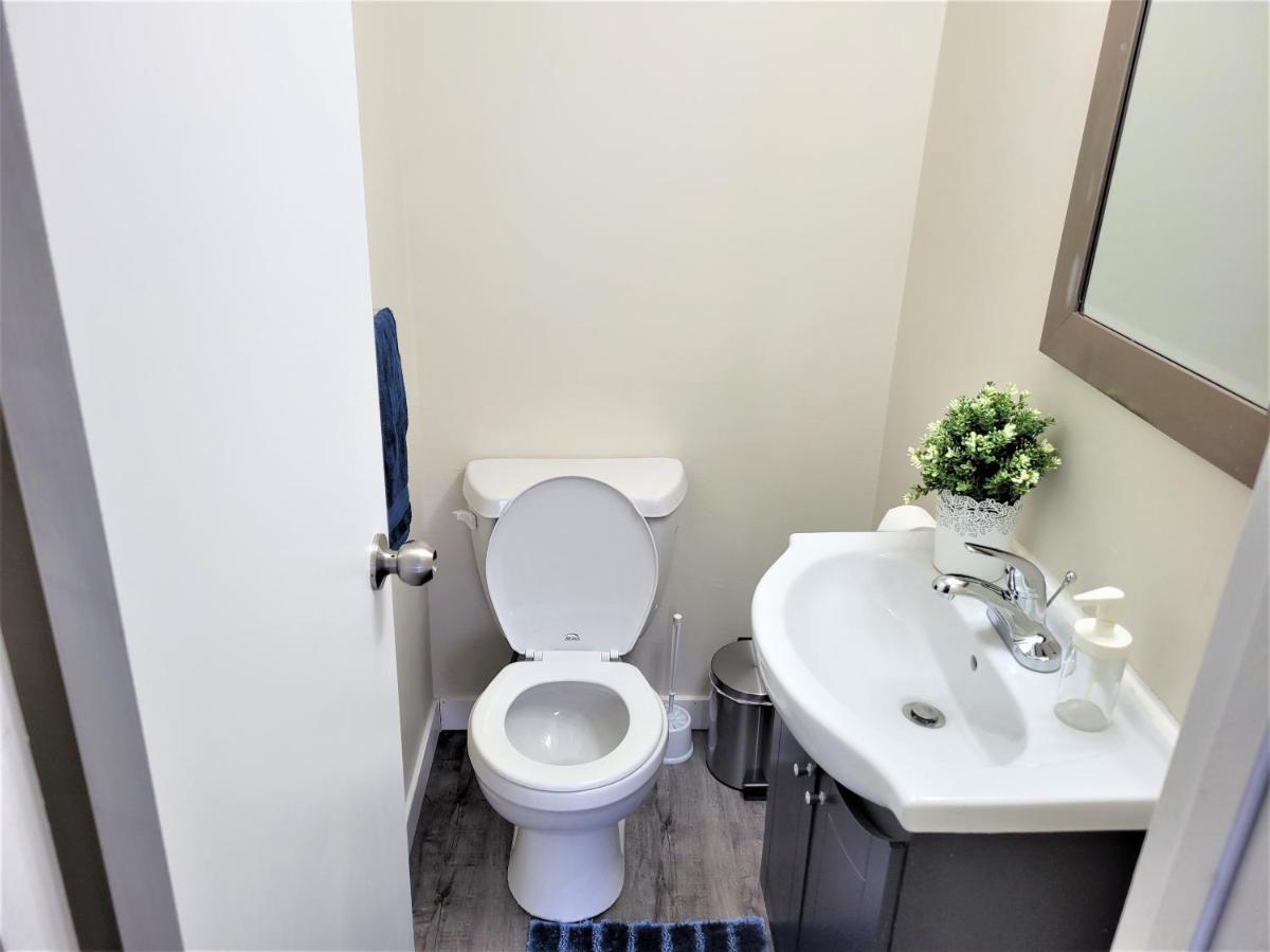 Cozy 4 Bedroom Townhouse - Peaceful Feel Of Home Winnipeg Extérieur photo